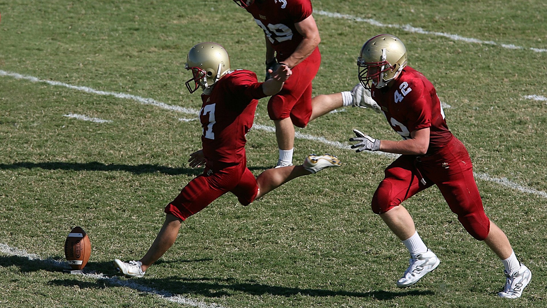 若日尼奥点射定乾坤，那不勒斯风格征服阿尔及利亚之旅
