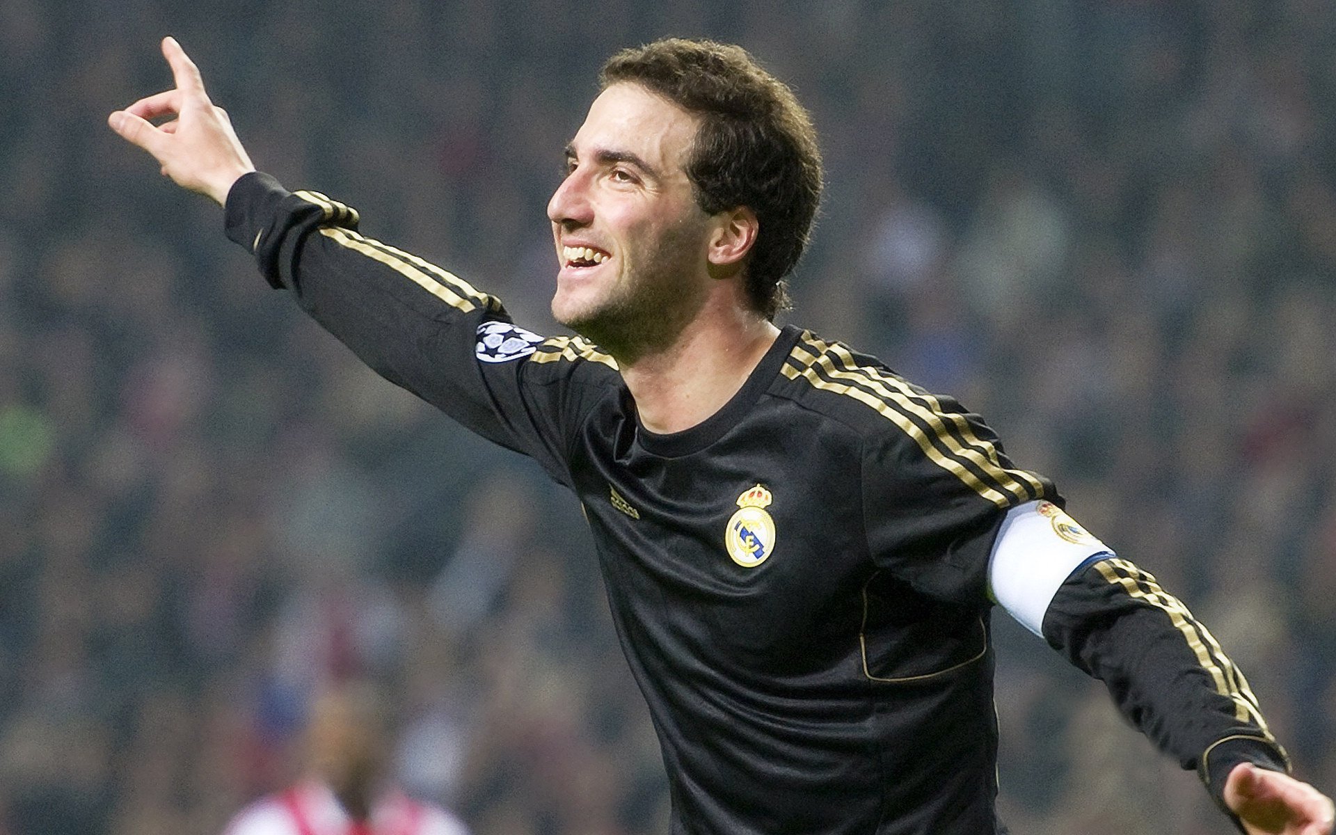 威廉姆斯鏖战梅赛德斯，皮亚斯特里关键制胜，一场改写历史的战术博弈