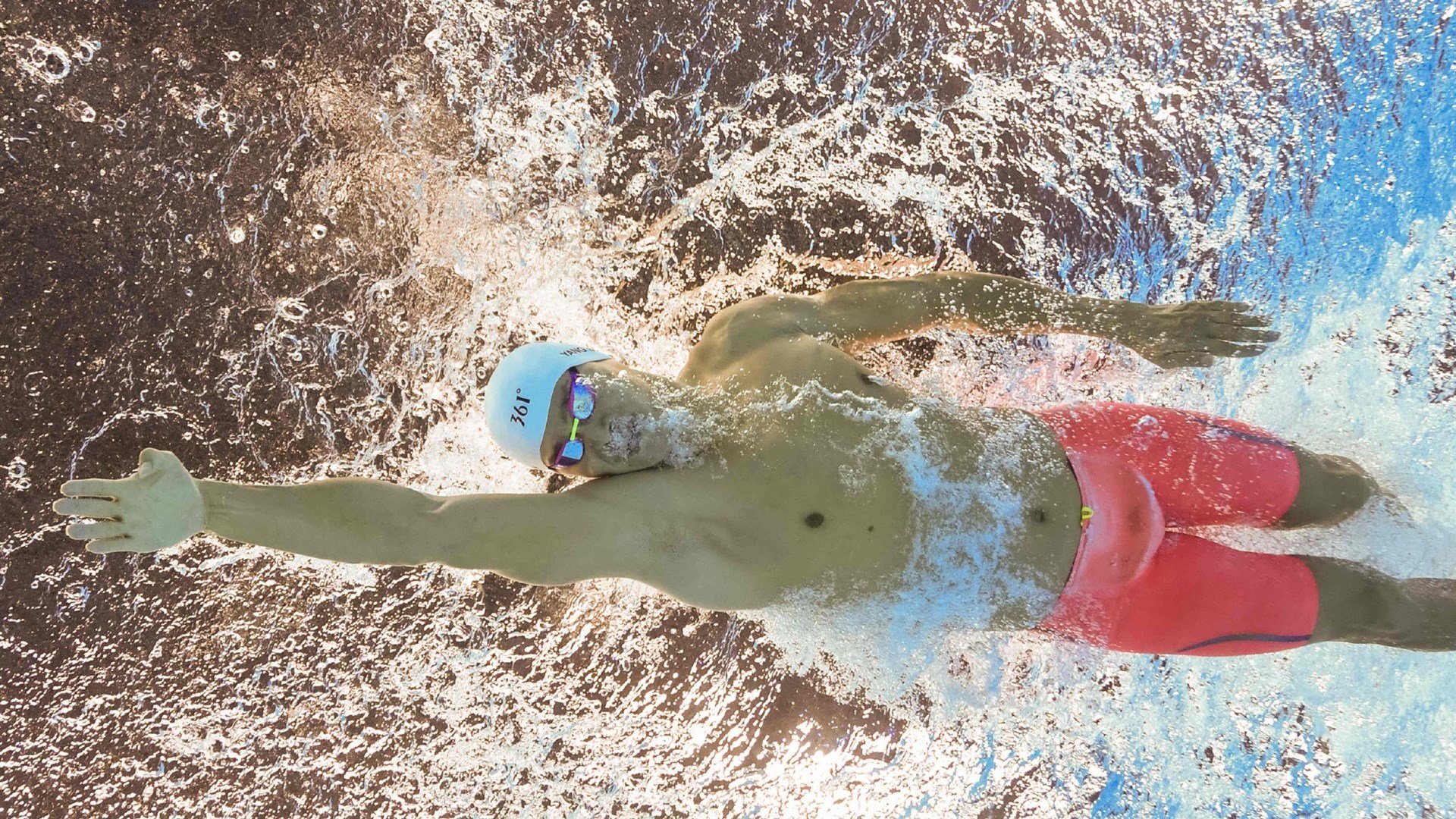 爱游戏娱乐-羽坛烽火，法国军团横扫印度，桃田贤斗孤星扛鼎显担当